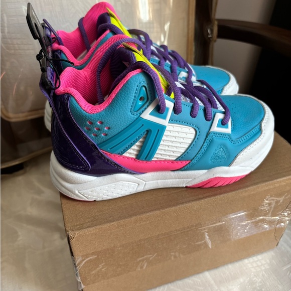 AND1 BB Multi color sneaker ,youth size 1 , BNWT in box - Picture 4 of 9